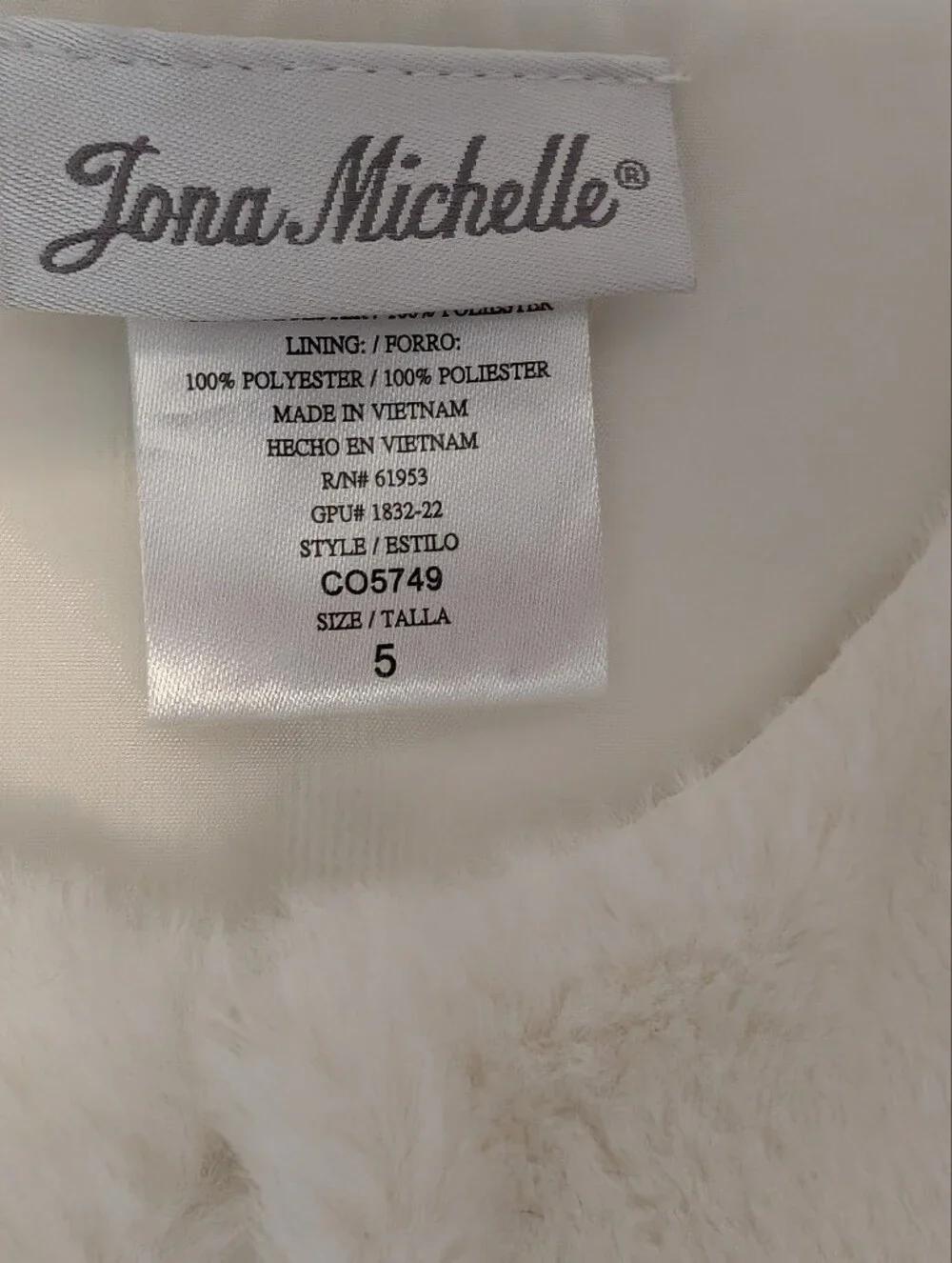 Jona Michelle White Faux Fur Bolero Shrug. Girl Size 5